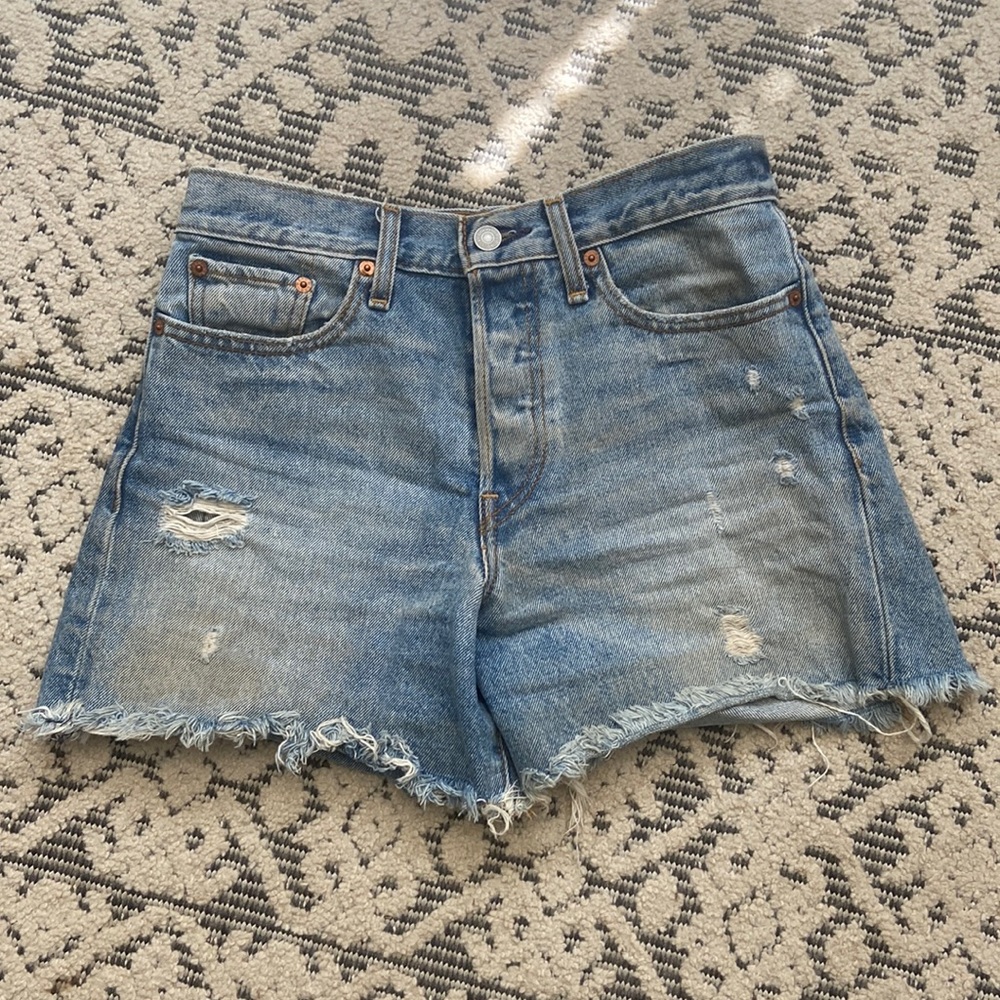 Levi Hugh-Rise Jean Shorts